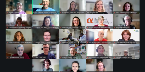 Bildschirmfoto der Beiratssitzung mit den Videoaufnahmen der Teilnehmenden