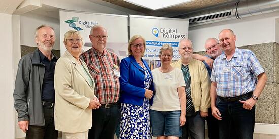 Das Team des Digital-Kompass Standorts in Dithmarschen. 