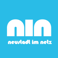 Logo von Neustadt im Netz, die Buchstaben N, I, N in weiß auf blauem Hintergrund